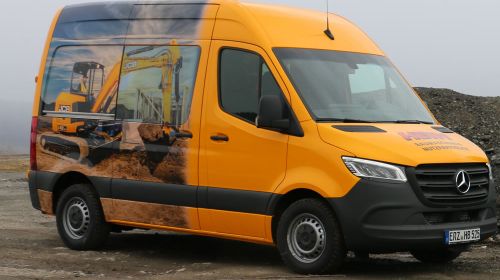 Baumaschinen, Nutzfahrzeuge, Bagger, Schwertransporte, Unimog, Dozer, Chemnitz, Sachsen, HMF-Ladekran, Kompaktlader, Dumper, Minibagger, Baugeräte, Mobilbagger, Kettenbagger, Radlader, Teleskopen, Baggerlader, Schwerlasttransporte, Tandemwalzen, Grabenwal
